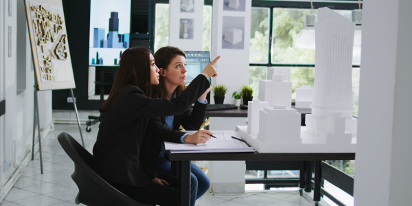 Project Manager / Management en Mataró · Project Management / Asesoramiento técnico